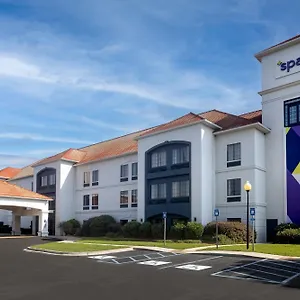Spark By Hilton Airport Hotel